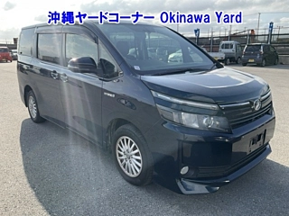 TOYOTA VOXY 2014