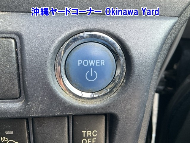 TOYOTA VOXY 2014