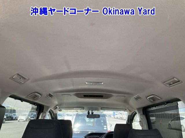 TOYOTA VOXY 2014