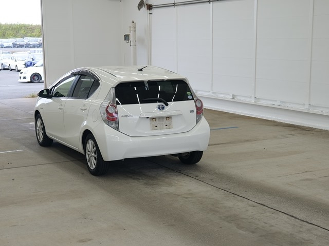TOYOTA AQUA 2014