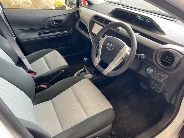 TOYOTA AQUA 2014