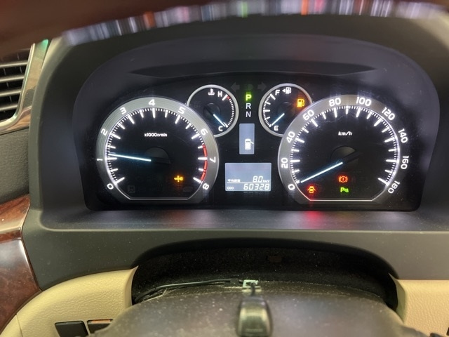 TOYOTA VELLFIRE 2011