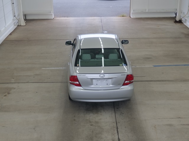 TOYOTA COROLLA AXIO 2011