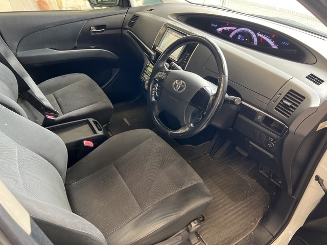 TOYOTA ESTIMA 2013