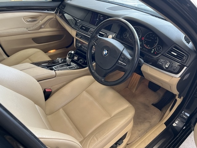 BMW 5 SERIES 2011