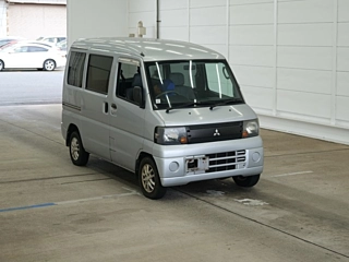 MITSUBISHI MINICAB VAN 2009