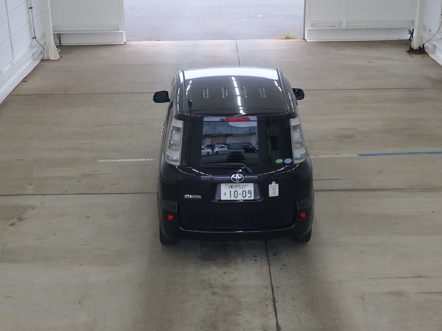 TOYOTA SIENTA 2012