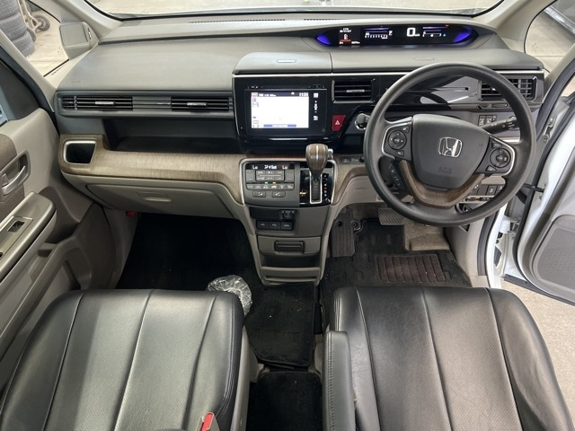 HONDA STEP WAGON 2015
