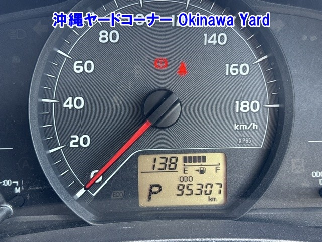 TOYOTA VITZ 2011
