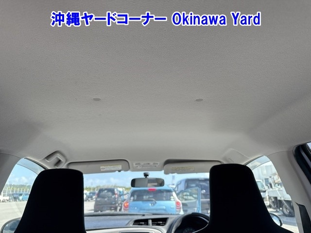 TOYOTA VITZ 2011
