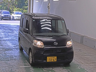 DAIHATSU TANTO 2015