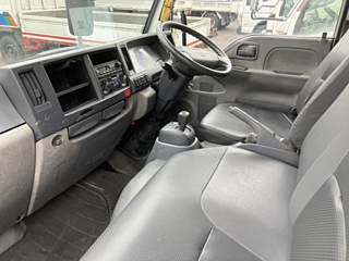 ISUZU ELF 2011