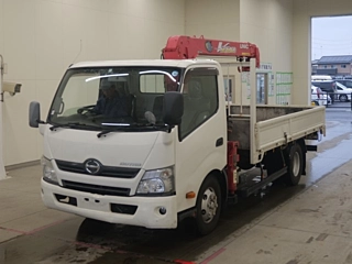 HINO DUTRO 2015