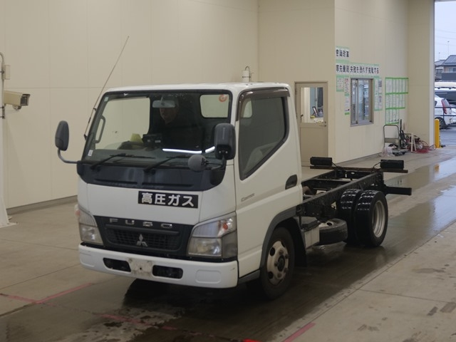 MITSUBISHI CANTER 2010
