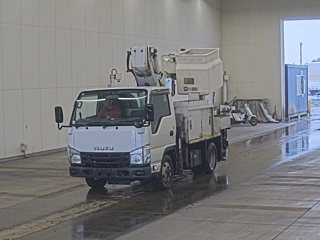 ISUZU ELF 2017