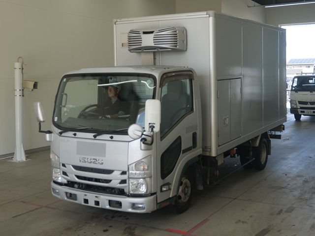 ISUZU ELF 2015