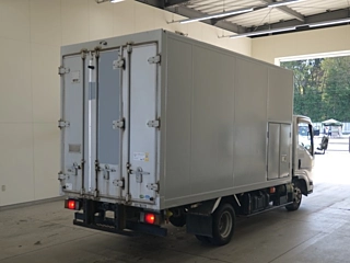 ISUZU ELF 2015