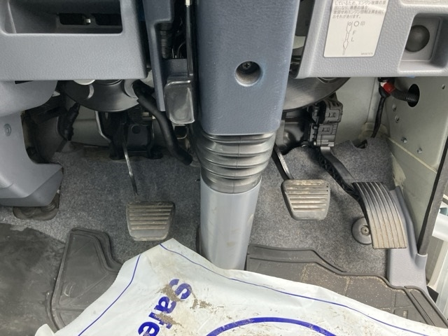 MITSUBISHI CANTER 2012