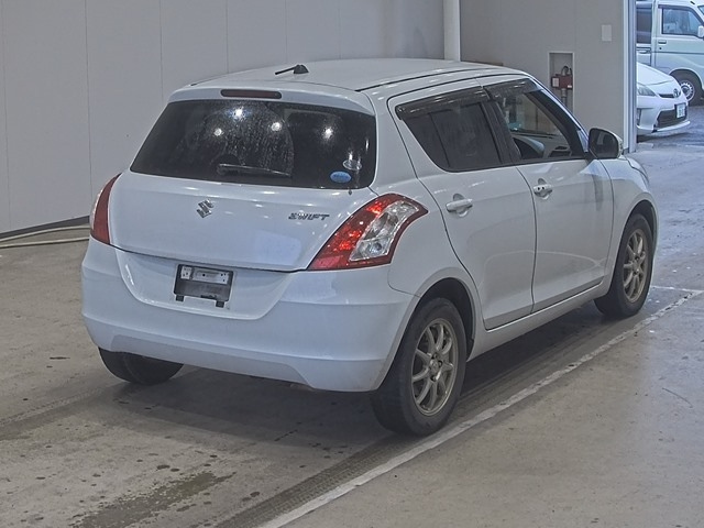 SUZUKI SWIFT 2012