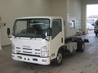 ISUZU ELF 2014