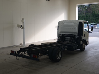 ISUZU ELF 2014