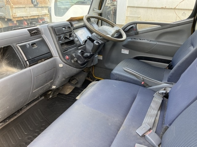 MITSUBISHI CANTER 2010