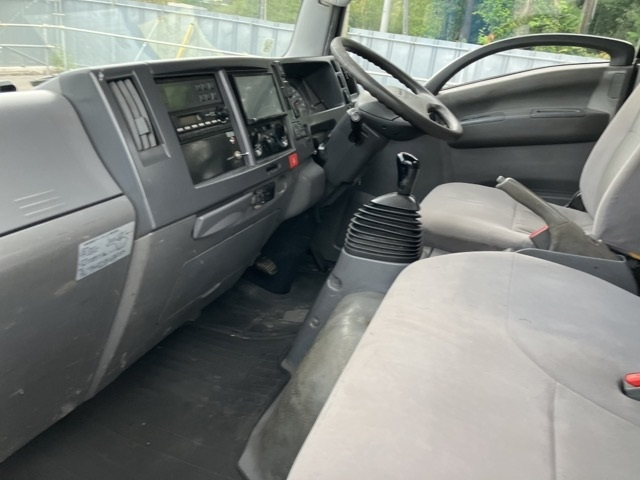 ISUZU ELF 2015