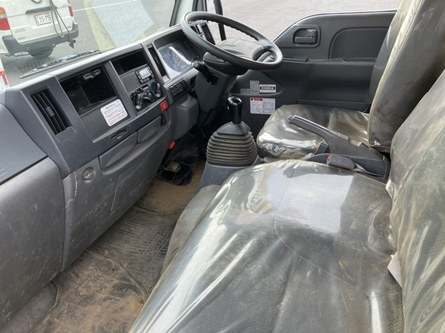 ISUZU ELF 2018