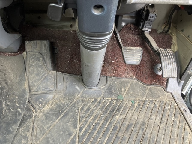 MITSUBISHI CANTER 2012