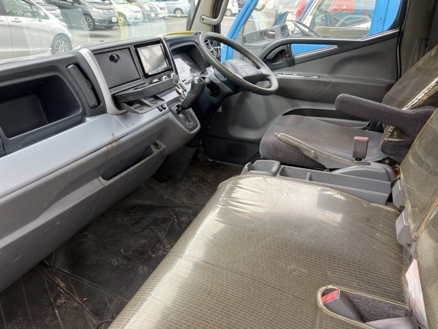 MITSUBISHI CANTER 2012