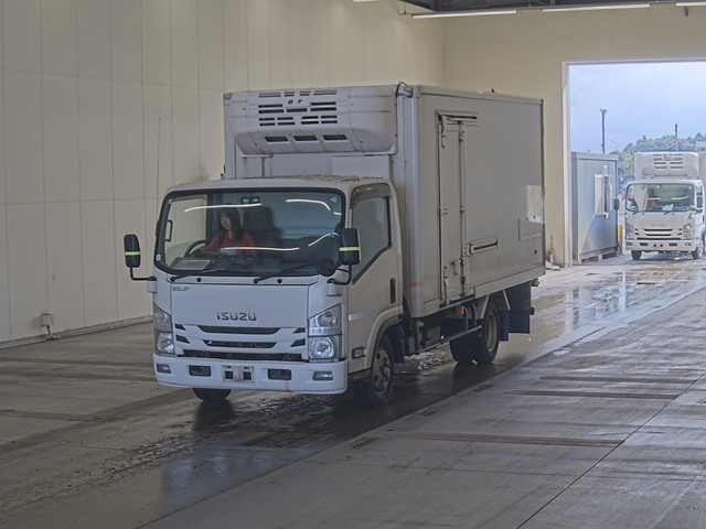 ISUZU ELF 2019