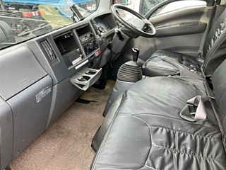 ISUZU ELF 2011