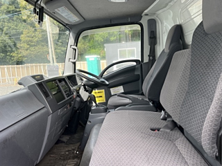 ISUZU ELF 2019
