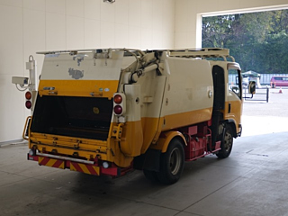 ISUZU ELF 2013