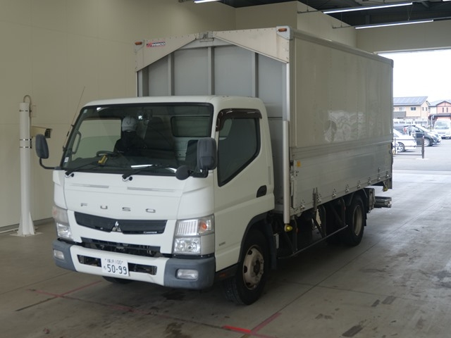 MITSUBISHI CANTER 2013