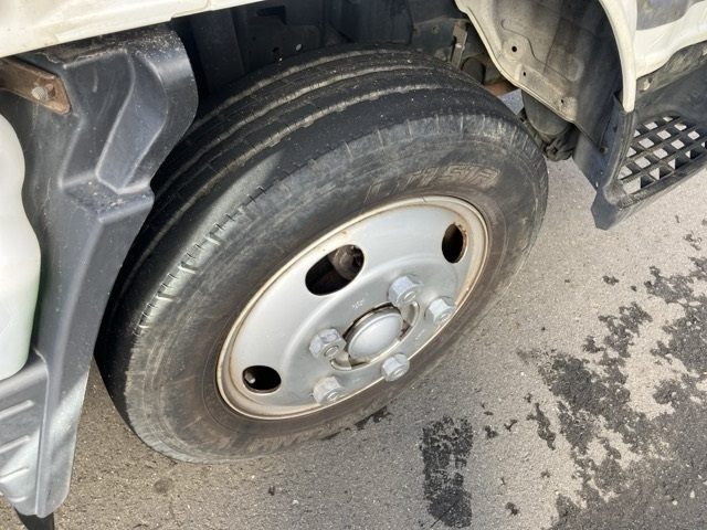 MITSUBISHI CANTER 2015