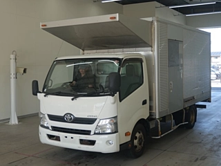 TOYOTA DYNA 2011