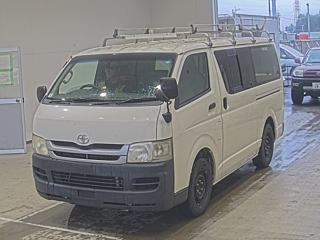 TOYOTA HIACE VAN 2010