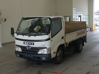 HINO DUTRO 2011
