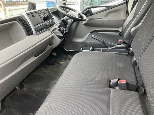 MITSUBISHI CANTER 2018
