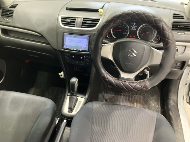 SUZUKI SWIFT 2012