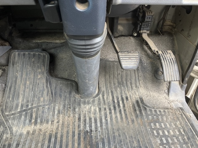 MITSUBISHI CANTER 2015