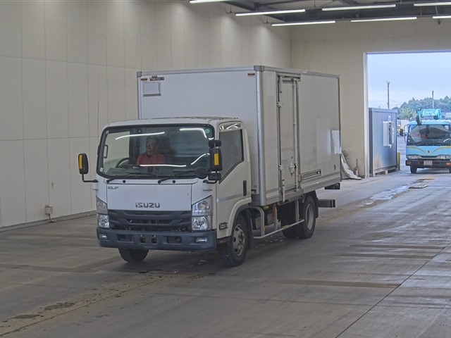 ISUZU ELF 2017