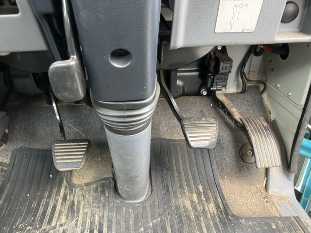 MITSUBISHI CANTER 2011