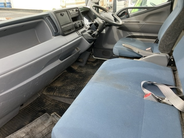 MITSUBISHI CANTER 2011