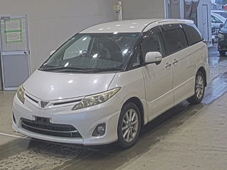 TOYOTA ESTIMA 2010