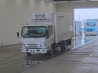 ISUZU ELF 2019