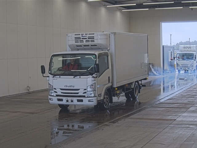 ISUZU ELF 2020