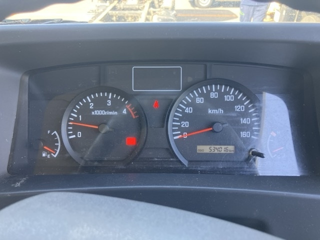 ISUZU ELF 2015