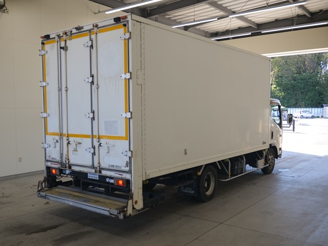 ISUZU ELF 2015